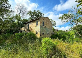 Foto 1 - Rustico Contrada Cecapalomba, Fermo - foto 1