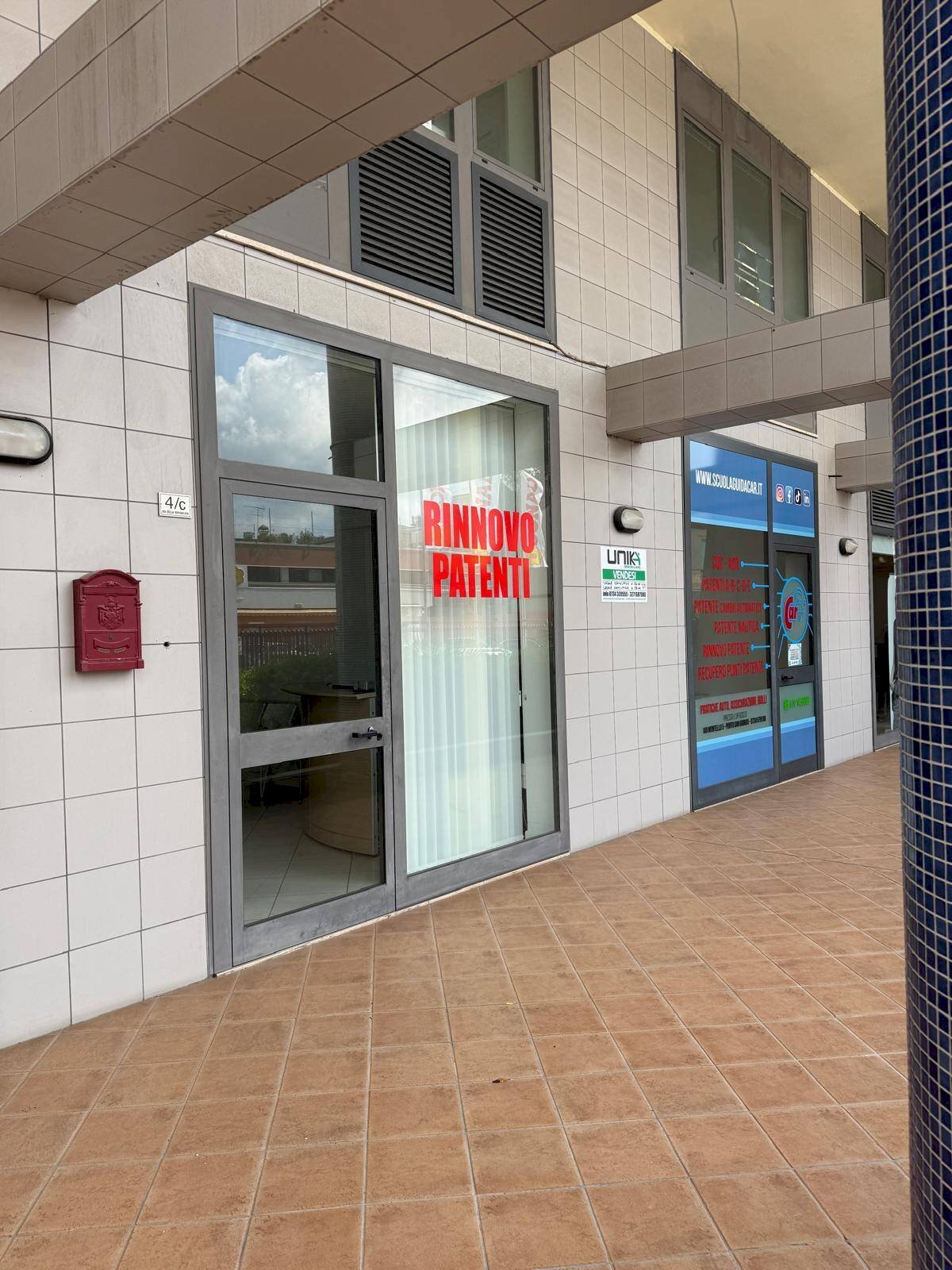 Foto 1 - Locale Commerciale Via Repubblica
 
snc, Porto San Giorgio - foto 1