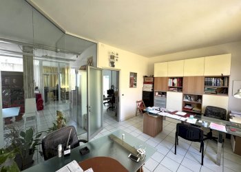 Foto 5 - Locale Commerciale via Pontecorvo
 
snc, Porto San Giorgio - foto 5