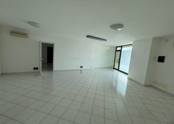 Foto 1 - Locale Commerciale Via Mannocchi Tornabuoni
 
snc, Fermo - foto 1