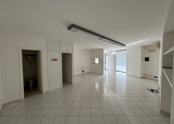 Foto 5 - Locale Commerciale Via Mannocchi Tornabuoni
 
snc, Fermo - foto 5