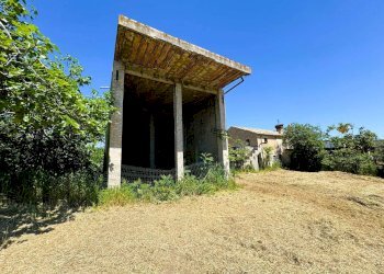 Foto 4 - Rustico Via Valle Oscura
 
5, Porto San Giorgio - foto 4