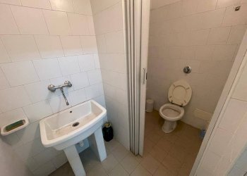 Foto 2 - Locale Commerciale Via Merello, Quartu Sant'Elena - foto 2