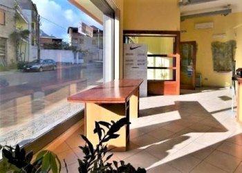 Foto 1 - Locale Commerciale Via Nazionale, Villacidro - foto 1