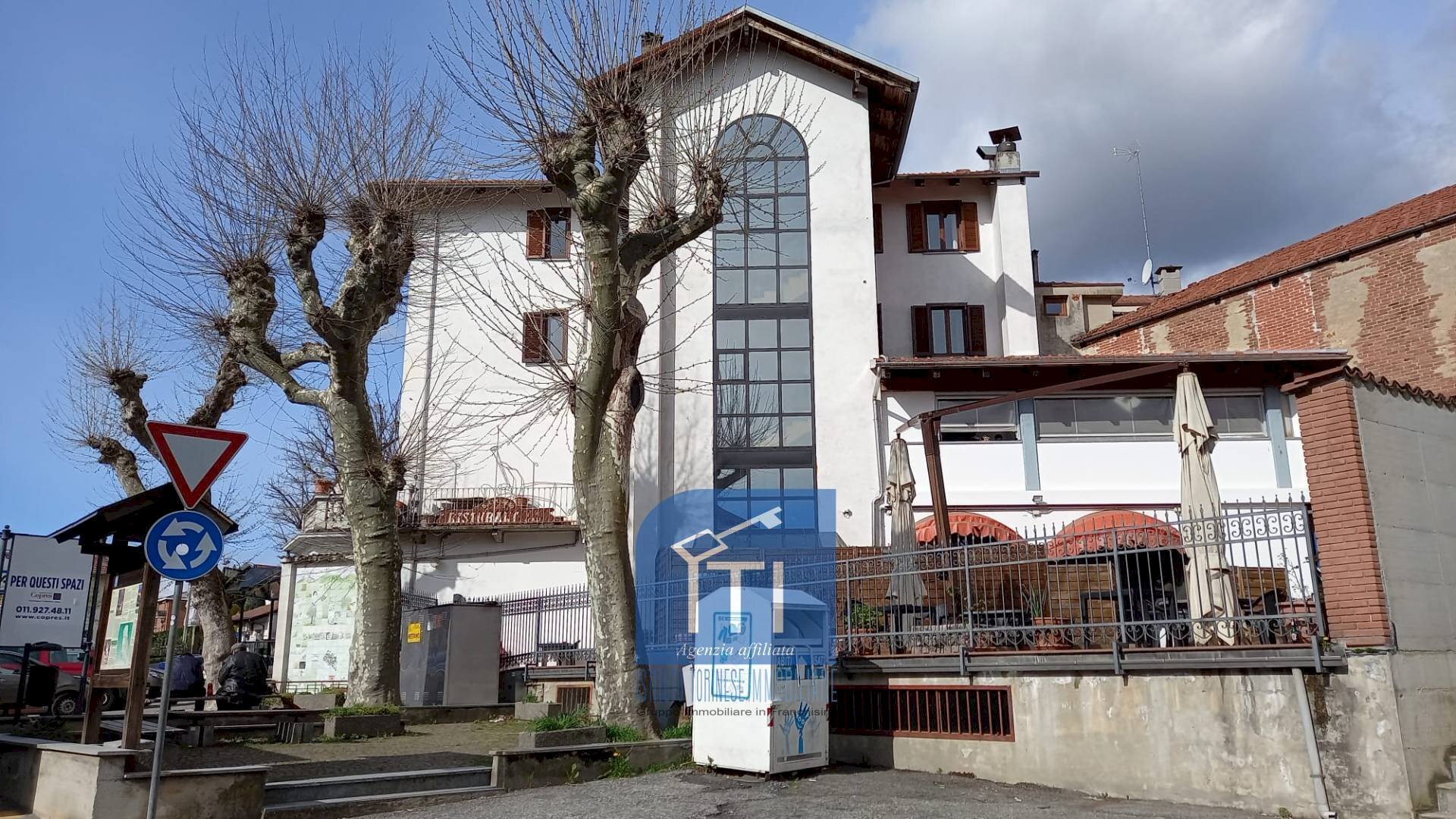 Foto 2 - Commercial Activity P.zza Caduti per la Libertà, Corio - photo 2