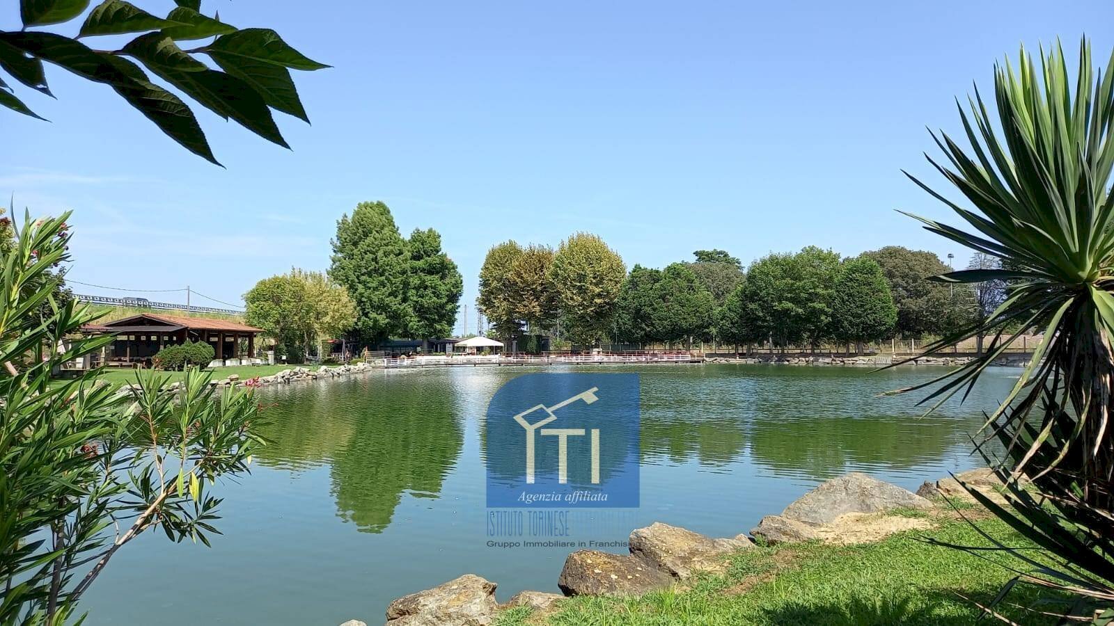 Foto 1 - Attività Commerciale Reg Cravero, Volpiano - foto 1