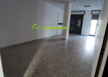 Foto 15 - Locale Commerciale VIA APPIA NORD KM 50, 610
 
51, Cisterna di Latina - foto 15