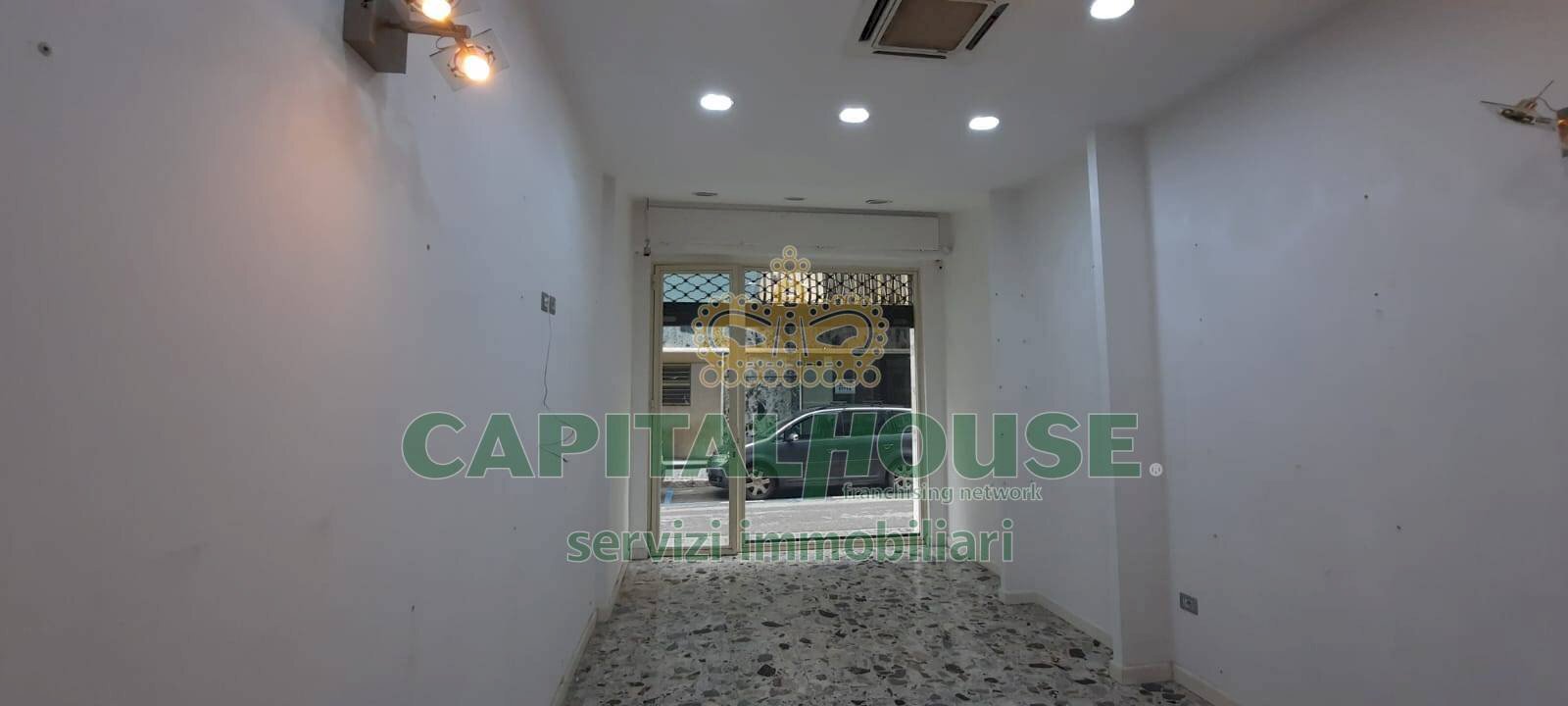 Foto 2 - Locale Commerciale via don bosco, Caserta - foto 2