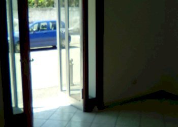 Foto 4 - Shop VIA VITTORIO VENETO, Sant'Antimo - photo 4