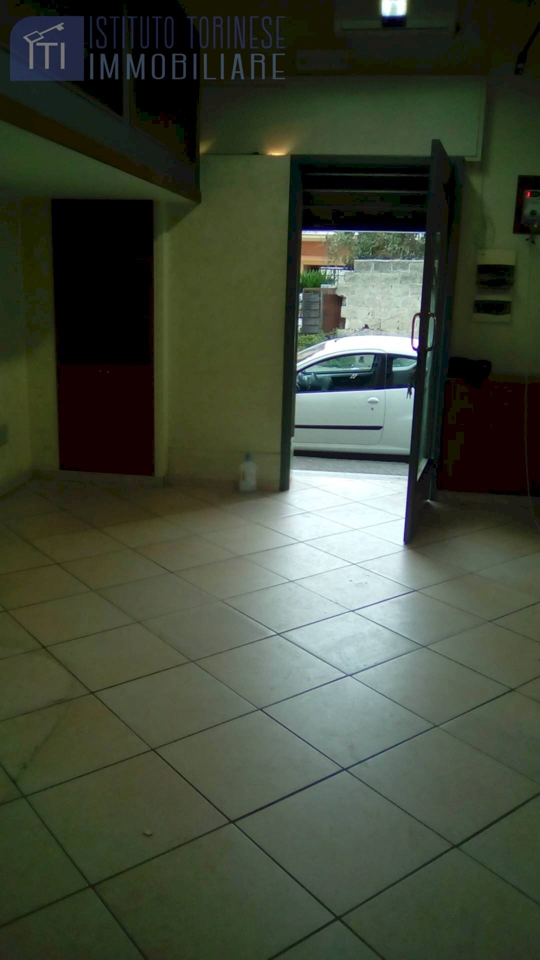 Foto 2 - Negozio CORSO UNIONE SOVIETICA, Sant'Antimo - foto 2