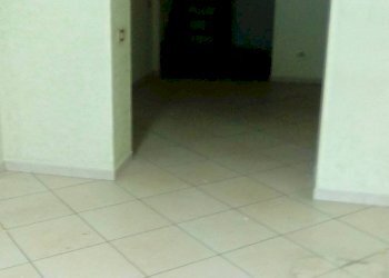 Foto 6 - Shop CORSO UNIONE SOVIETICA, Sant'Antimo - photo 6