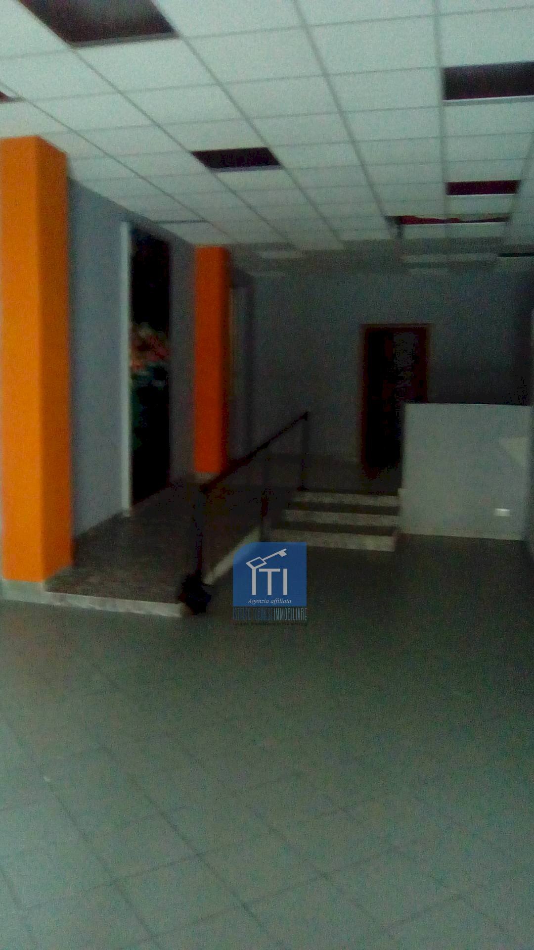 Foto 1 - Shop marconi, Sant'Antimo - photo 1