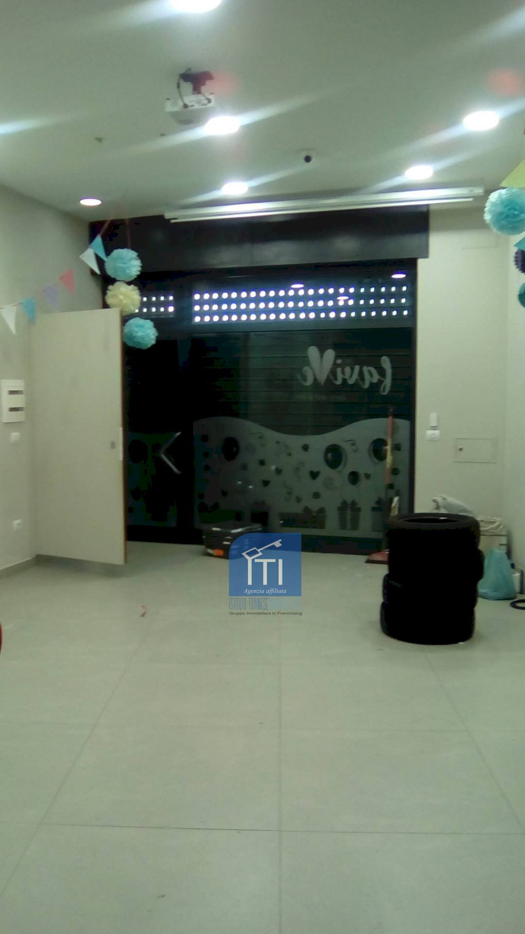 Foto 3 - Shop VI G.DI VITTOIRO, Sant'Antimo - photo 3