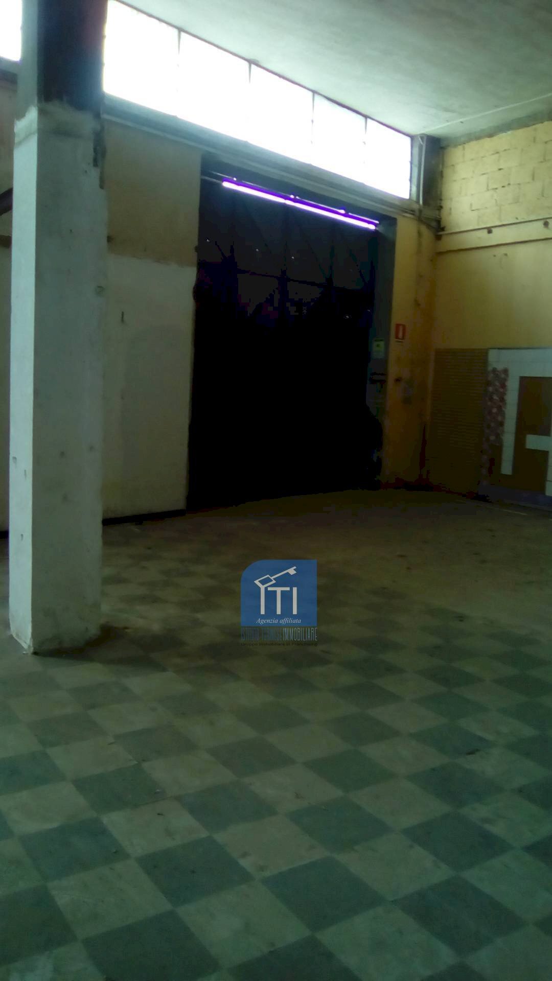 Foto 2 - Shop APPIA SUD, Giugliano in Campania - photo 2