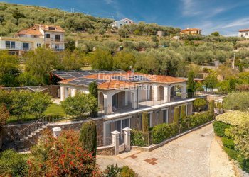 Foto 1 - Villa Strada Torrazza, Imperia - photo 1
