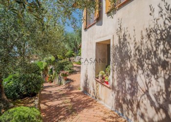 Foto 9 - Independent house Via di Buchignano
 
1, Camaiore - photo 9