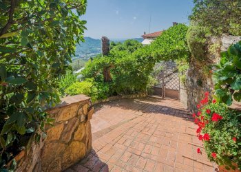 Foto 11 - Independent house Via di Buchignano
 
1, Camaiore - photo 11