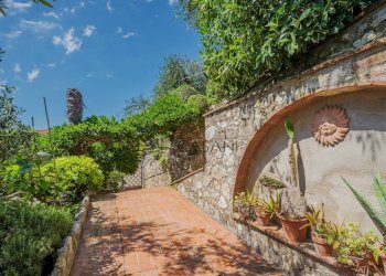 Foto 16 - Independent house Via di Buchignano
 
1, Camaiore - photo 16