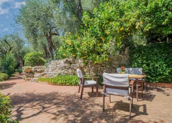 Foto 19 - Independent house Via di Buchignano
 
1, Camaiore - photo 19