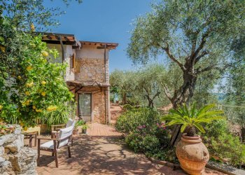 Foto 23 - Independent house Via di Buchignano
 
1, Camaiore - photo 23