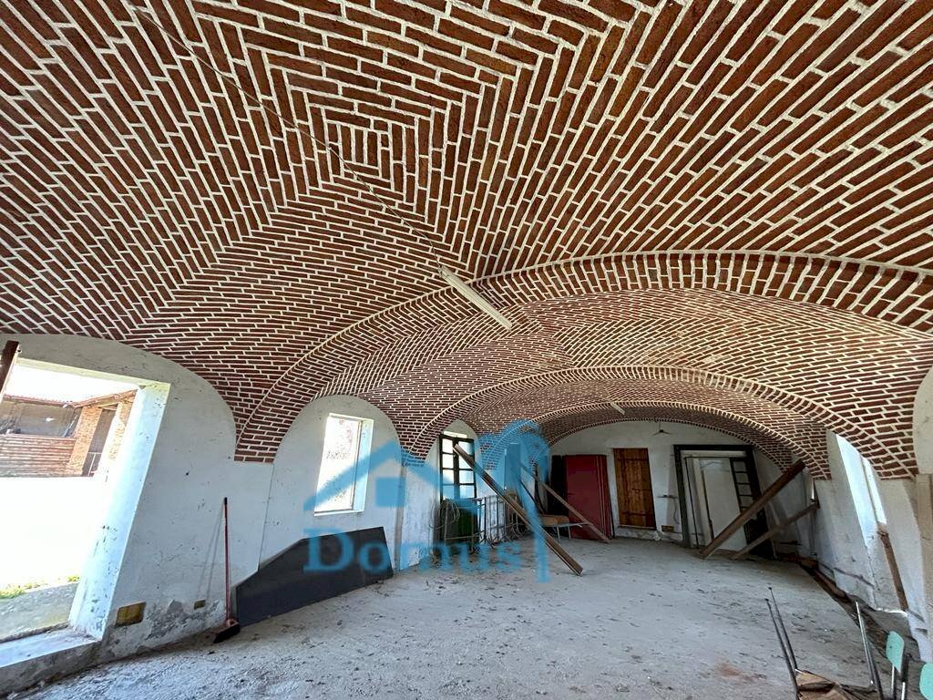 Foto 2 - Rustico Regione Colletrale
 
36, Scalenghe - foto 2