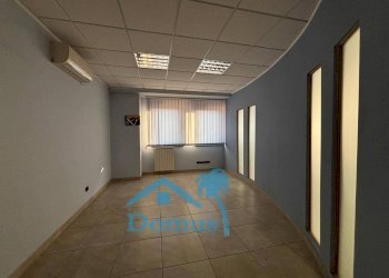 Foto 2 - Locale Commerciale VIA DELLA PORPORATA
 
33, Pinerolo - foto 2