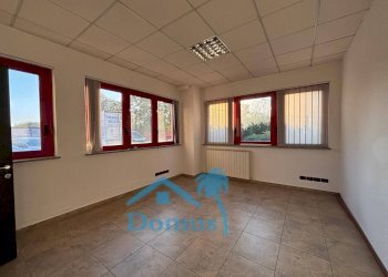 Foto 17 - Locale Commerciale VIA DELLA PORPORATA
 
33, Pinerolo - foto 17