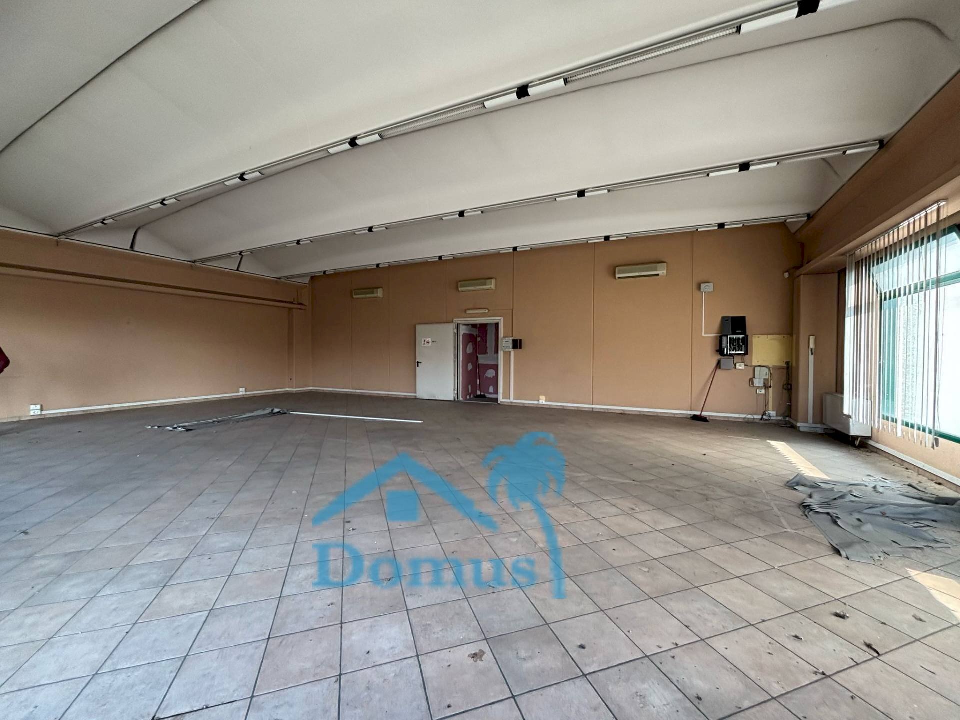 Foto 1 - Locale Commerciale Strada Valdomenica
 
19, Bricherasio - foto 1