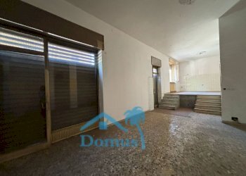 Foto 1 - Locale Commerciale Via Buniva
 
13, Pinerolo - foto 1