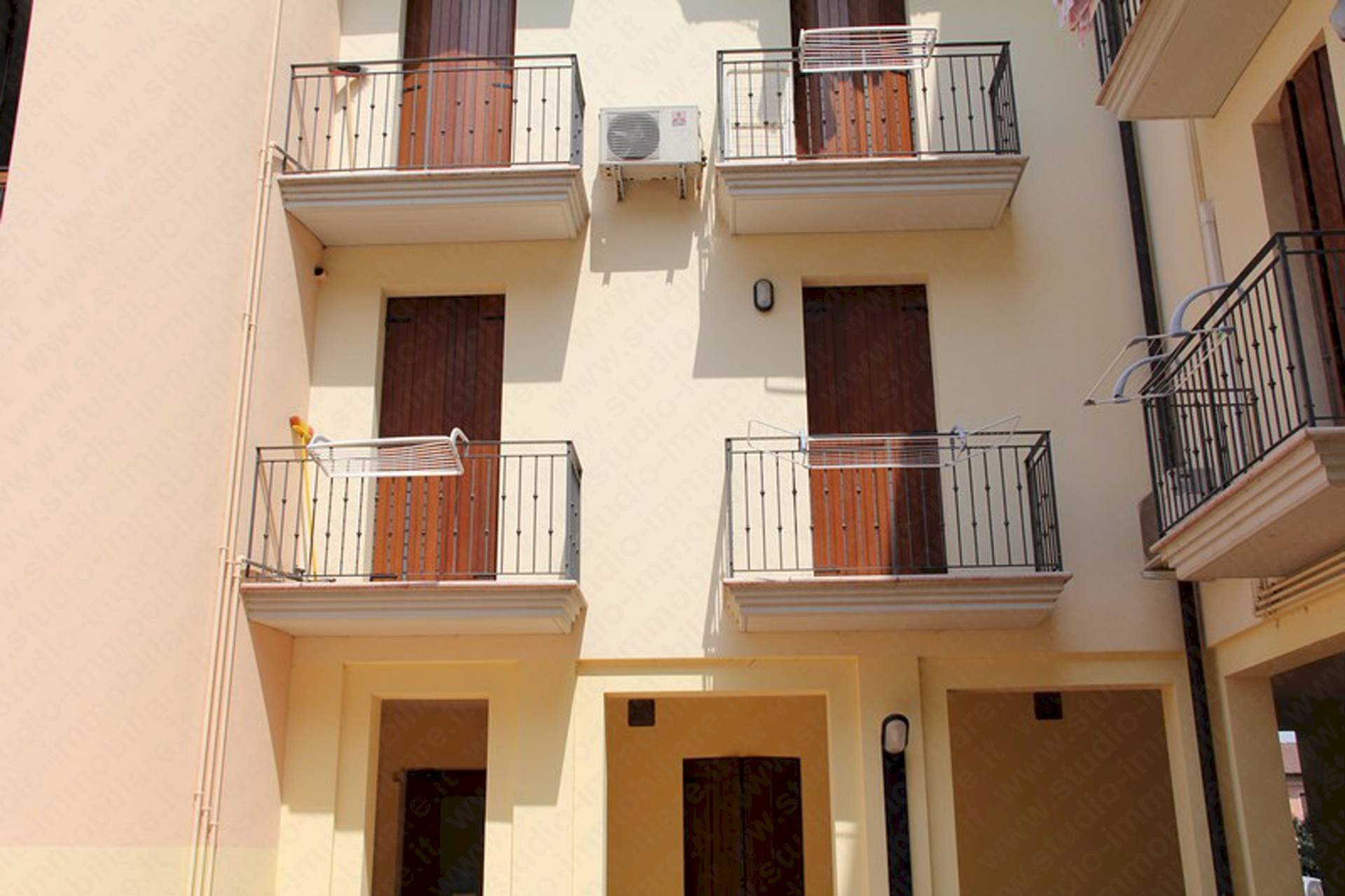 esterno - Bilocale Via Mazzini
 
96/11, Bergantino - foto 2