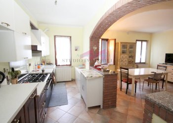 Foto 2 - Casa semi indipendente via Oberdan
 
51, Melara - foto 2