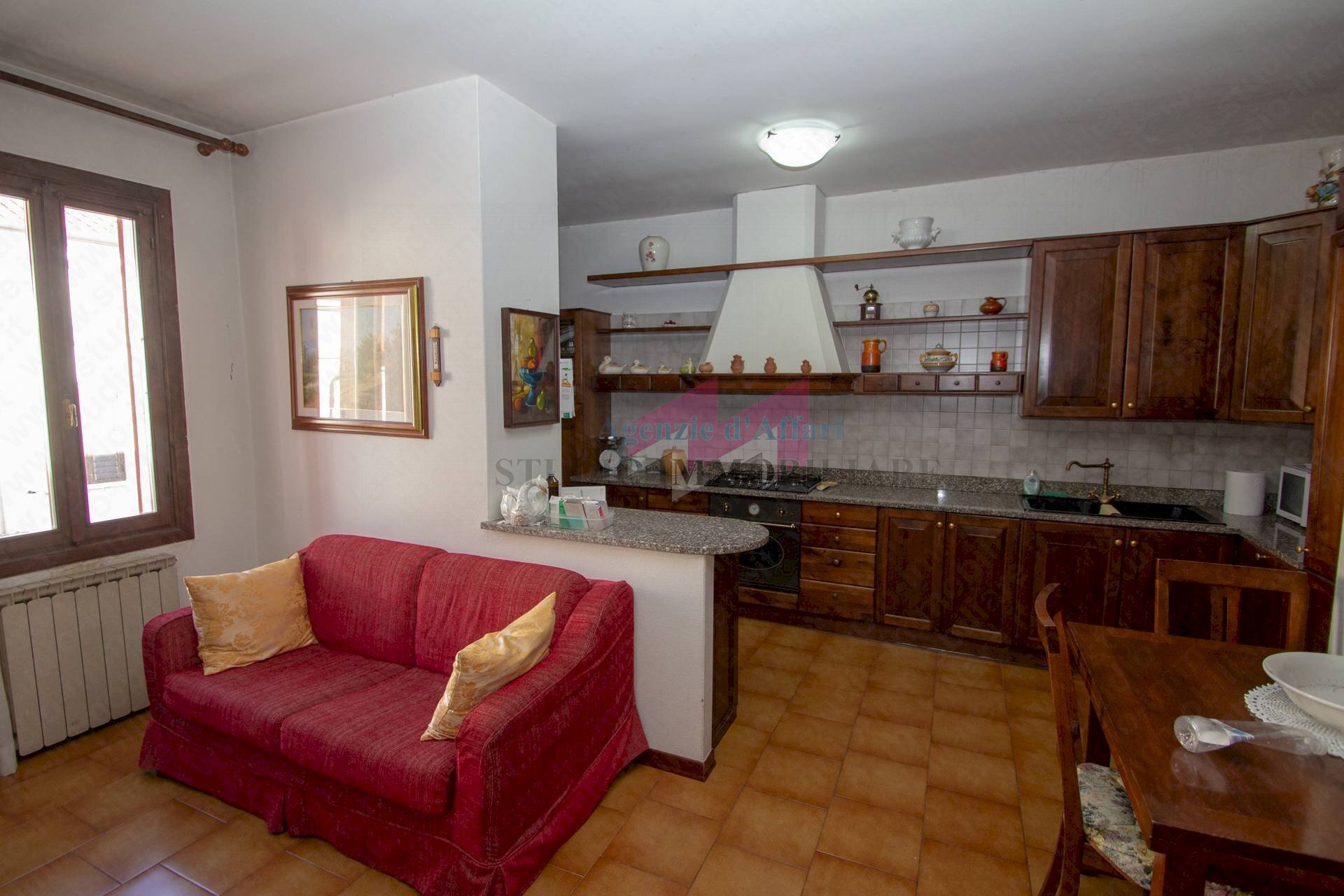 Foto 1 - Four-room apartment Via Felice Cavallotti
 
3, Bergantino - photo 1