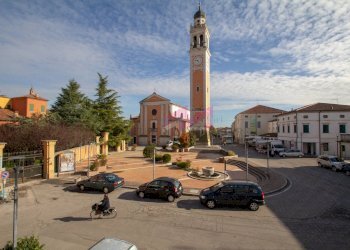 Foto 11 - Quadrilocale Via Felice Cavallotti
 
3, Bergantino - foto 11