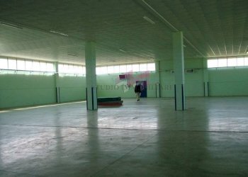 Foto 3 - Capannone via  Fermi Z.A., Quingentole - foto 3