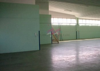 Foto 4 - Capannone via  Fermi Z.A., Quingentole - foto 4