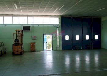 Foto 6 - Capannone via  Fermi Z.A., Quingentole - foto 6