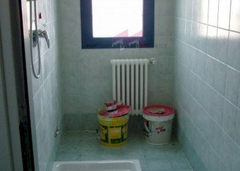 Foto 12 - Capannone via  Fermi Z.A., Quingentole - foto 12