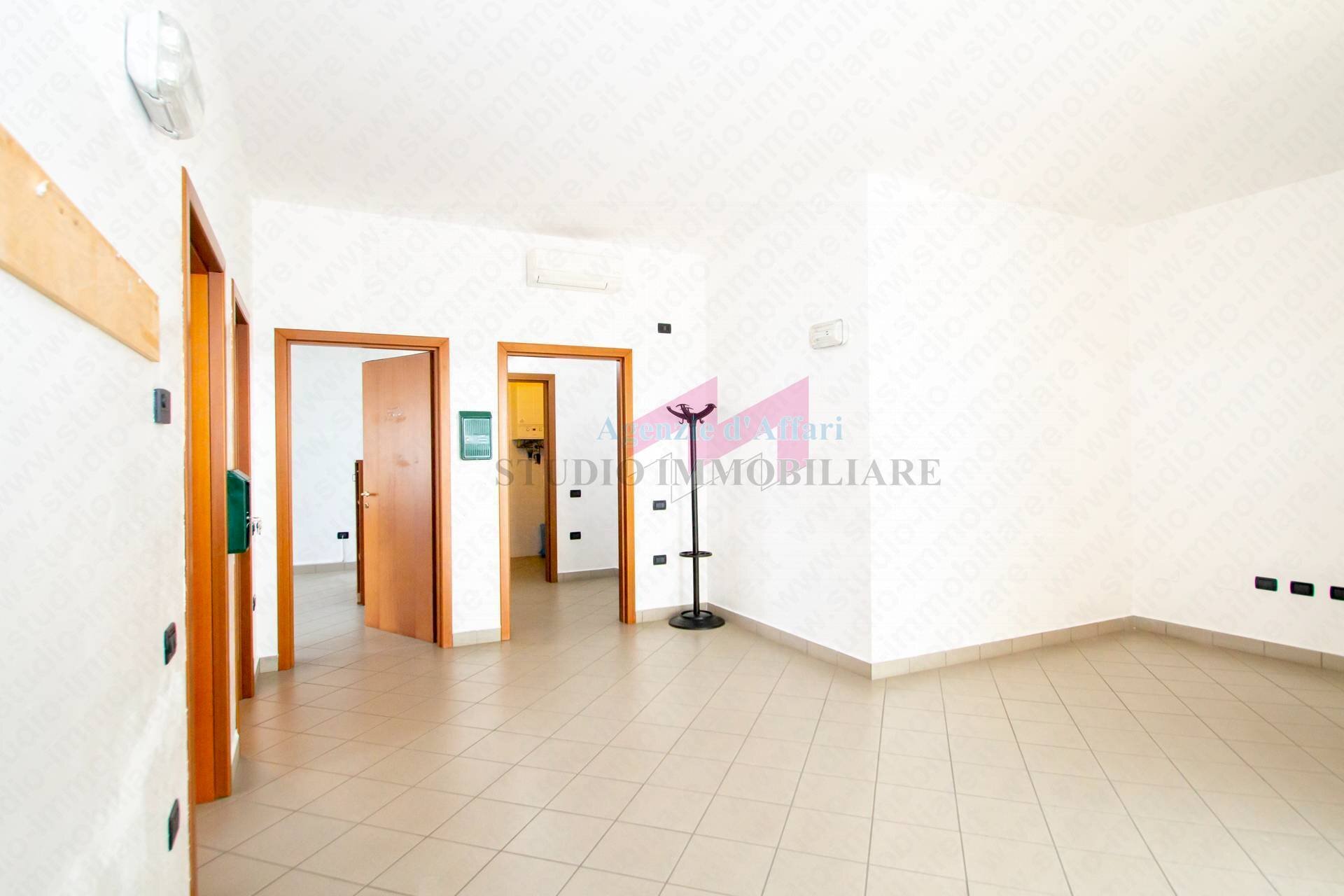 Foto 2 - Ufficio Via Mazzini
 
96, Bergantino - foto 2