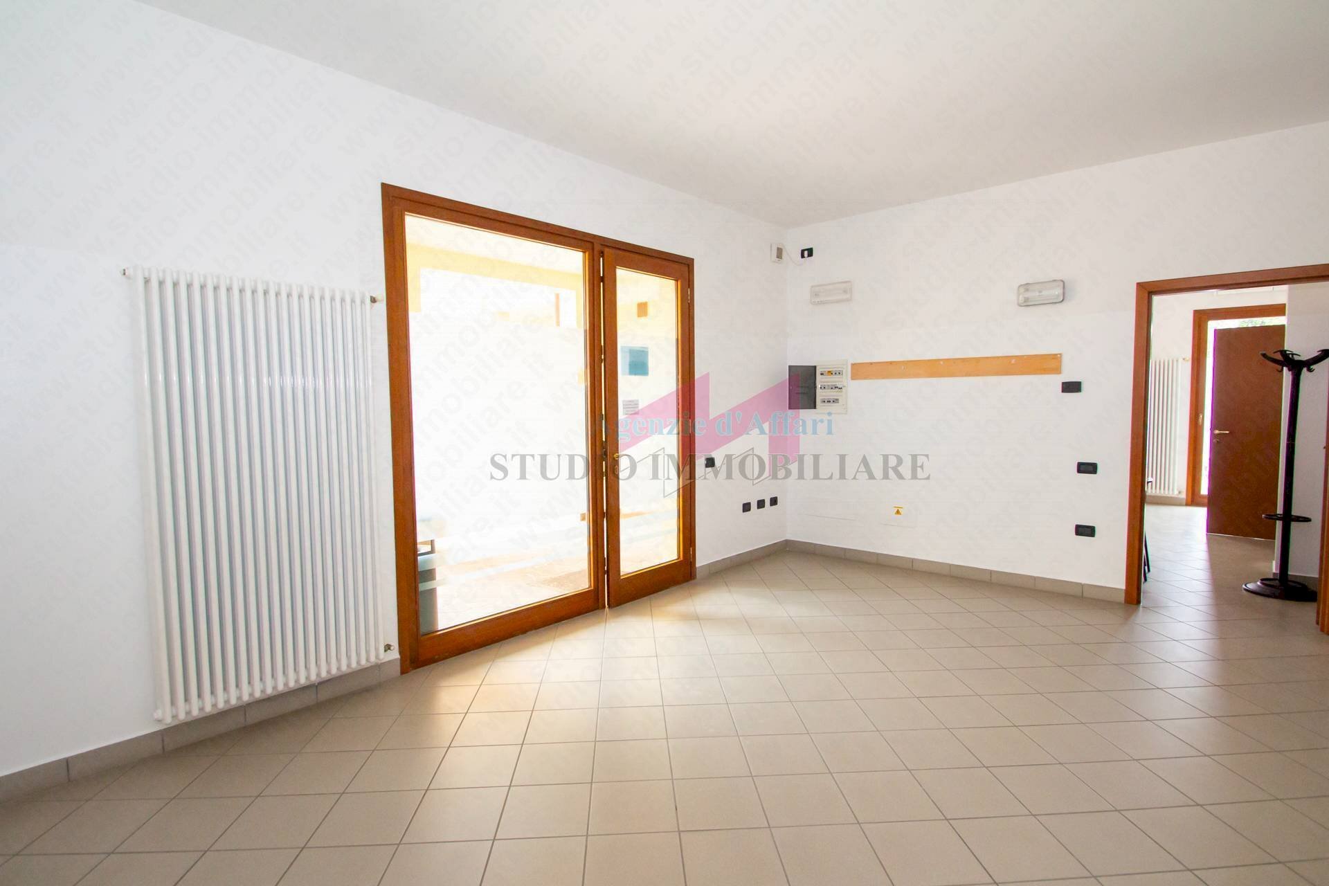 Foto 3 - Ufficio Via Mazzini
 
96, Bergantino - foto 3