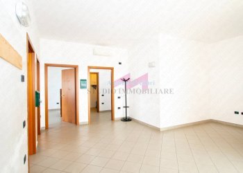 Foto 2 - Ufficio Via Mazzini
 
96, Bergantino - foto 2