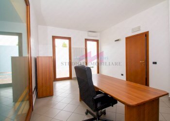 Foto 4 - Ufficio Via Mazzini
 
96, Bergantino - foto 4