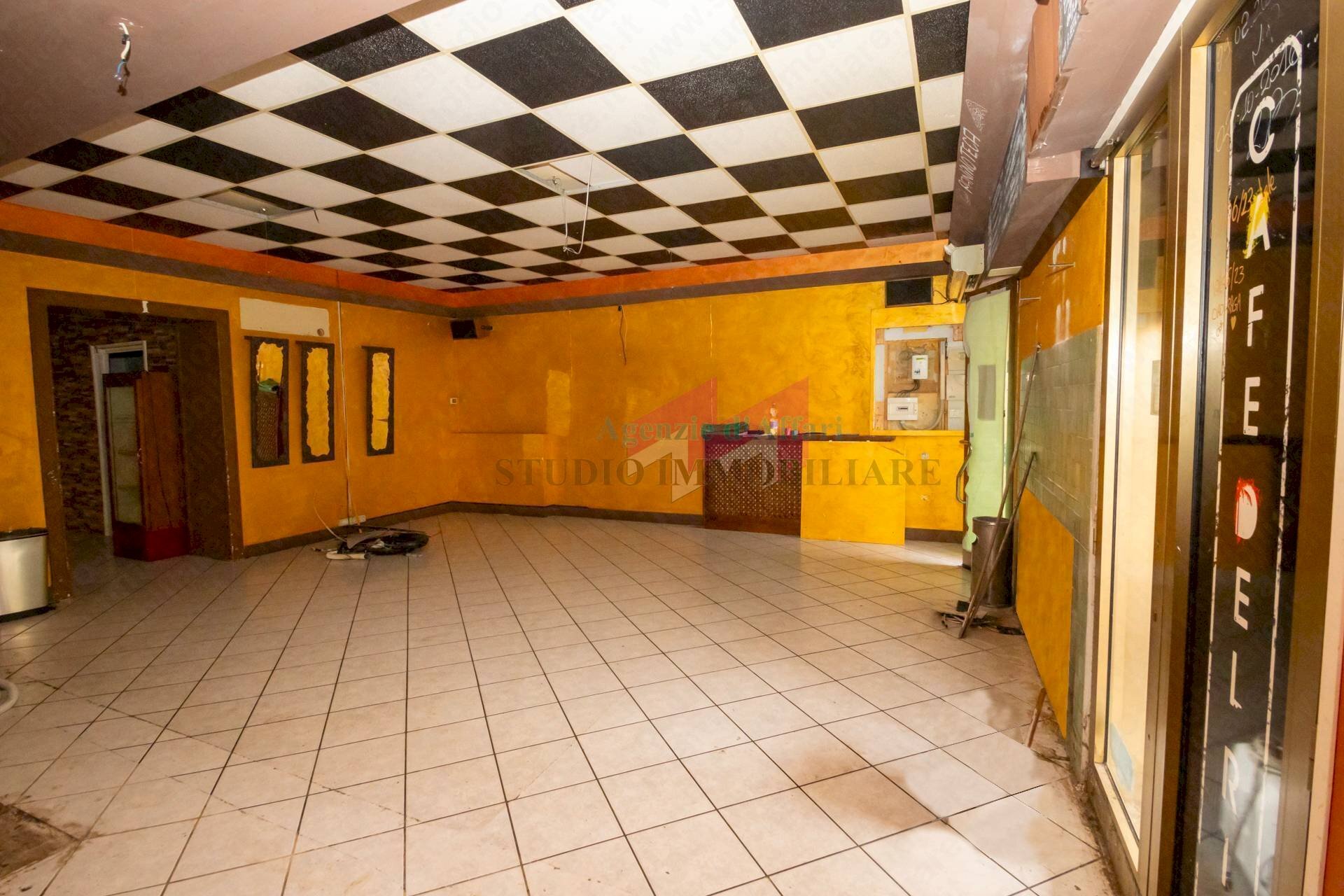 Foto 1 - Locale Commerciale Via Vittorio Emanuele
 
102, Bergantino - foto 1