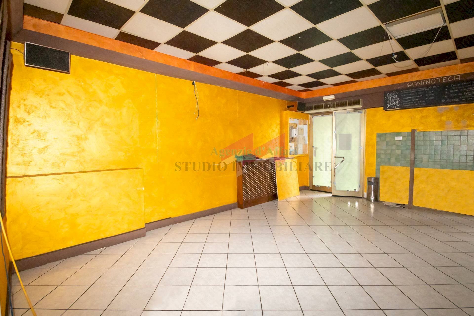 Foto 2 - Locale Commerciale Via Vittorio Emanuele
 
102, Bergantino - foto 2