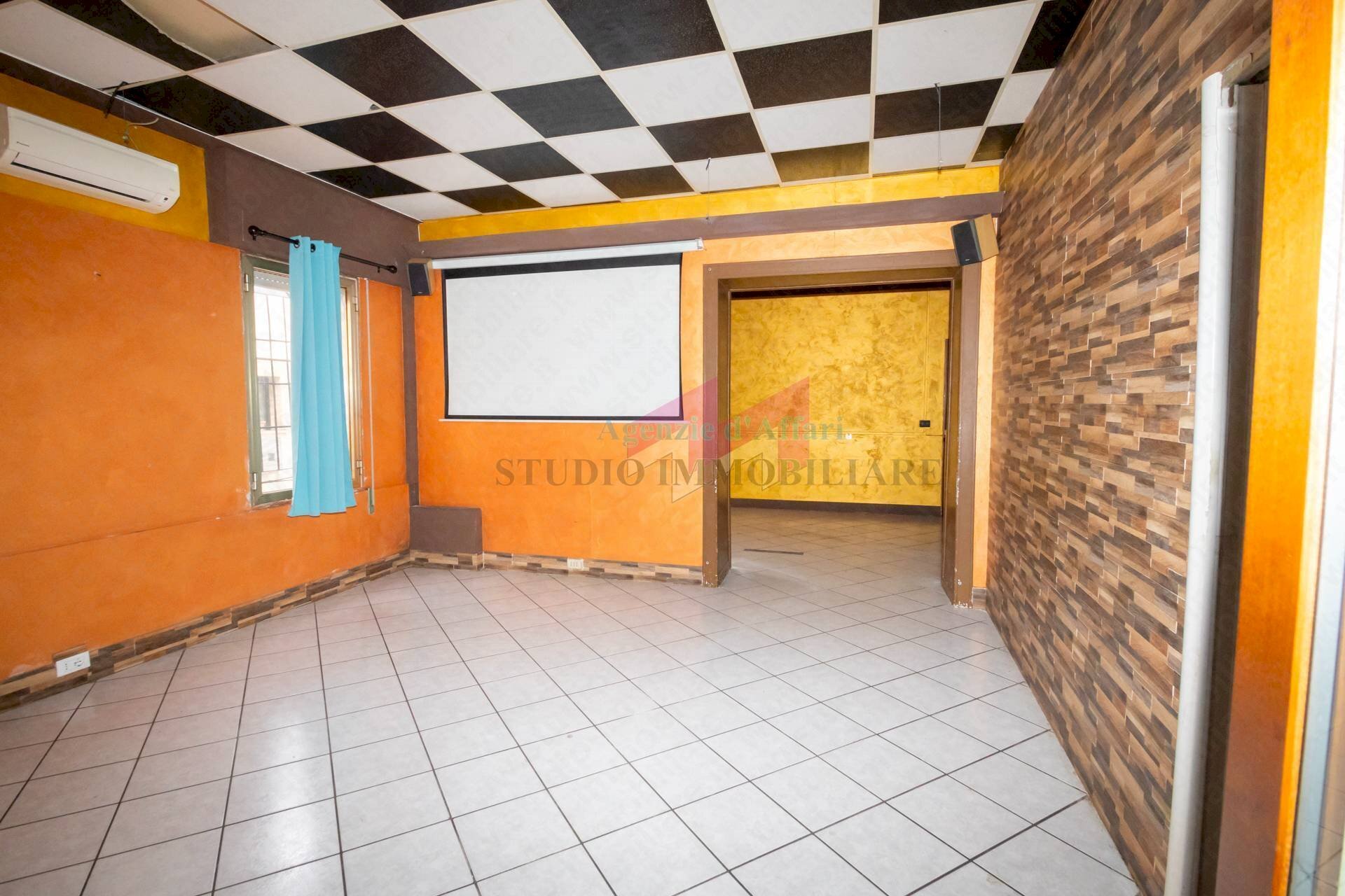 Foto 3 - Locale Commerciale Via Vittorio Emanuele
 
102, Bergantino - foto 3