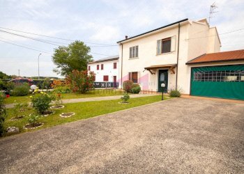 Foto 15 - Villa a Schiera via Api
 
485, Bergantino - foto 15