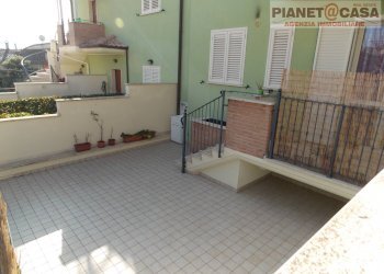 Foto 2 - Trilocale Via Burrone, Colli del Tronto - foto 2