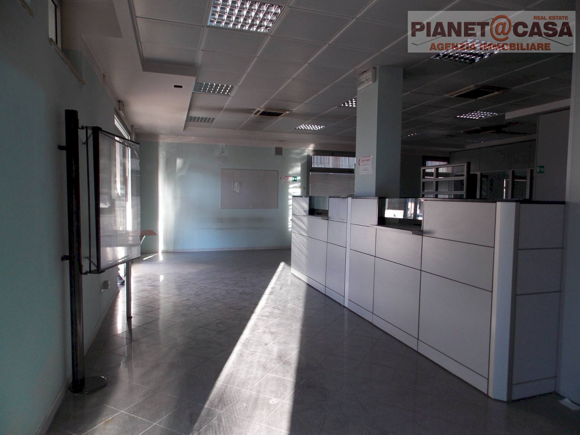 Foto 3 - Commercial Premises Spinetoli - photo 3