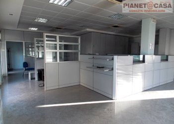 Foto 2 - Commercial Premises Spinetoli - photo 2