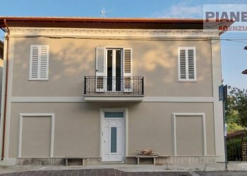 Foto 2 - Casa indipendente Via Salaria, Castel di Lama - foto 2