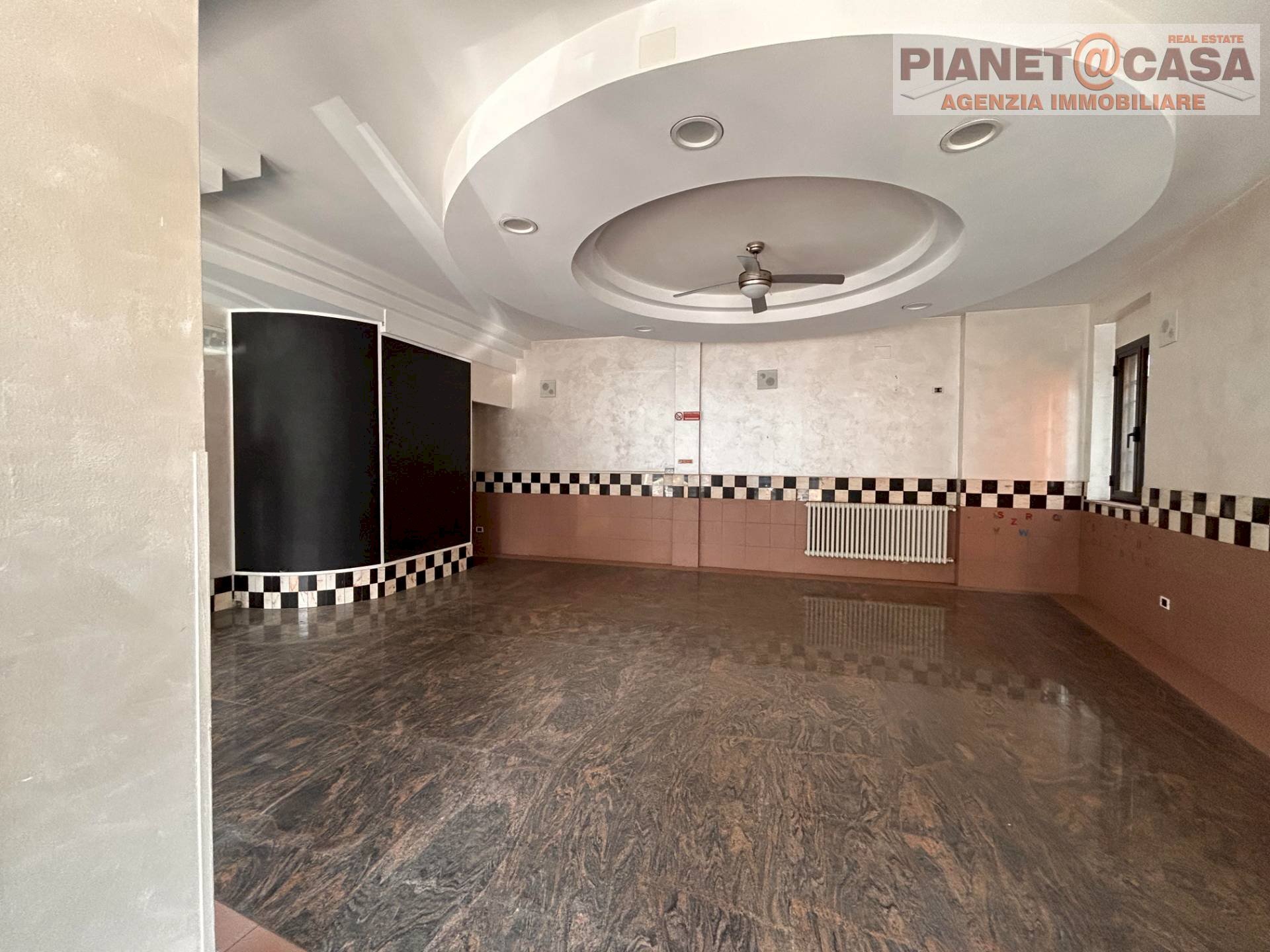 Foto 1 - Commercial Premises via alcide de gasperi, Spinetoli - photo 1